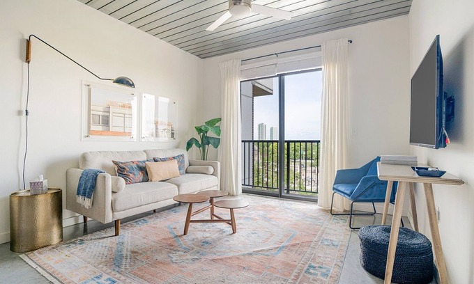 Midtown Apartment | Lodgeur | Hip & stylish modern 1BR loft | Midtown