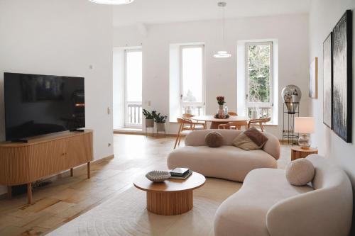Stephanskirchen Apartment | LOEWENHERZ HOMES Luxury Apartment - Stadt- und Seenähe - fellnasenfreundlich - lichtdurchflutet