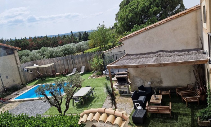 Villalbe House | Loft Chocolatine Piscine et Trampoline, Hameau de Carcassonne