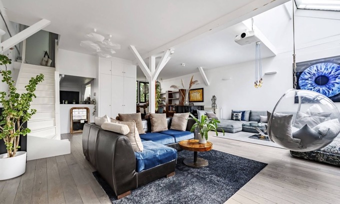 Saint-Fargeau Apartment | Loft Luxe in the Boho 20th, by Veeve