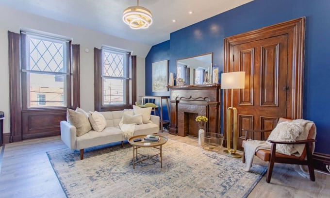 Bloomfield Apartment | Loft on Liberty Avenue with Off-Street Parking