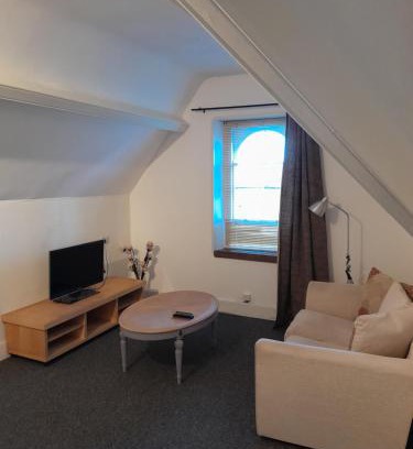 Sketty House | Loft studio Singleton