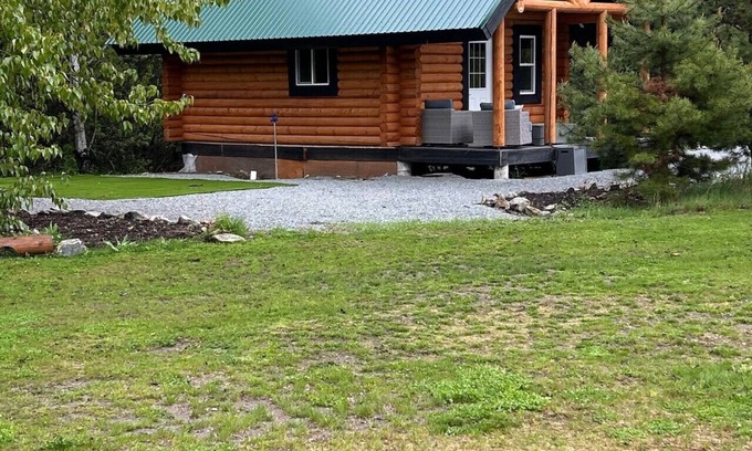 Central Okanagan Apartment | Lofted log cabin with fire table
