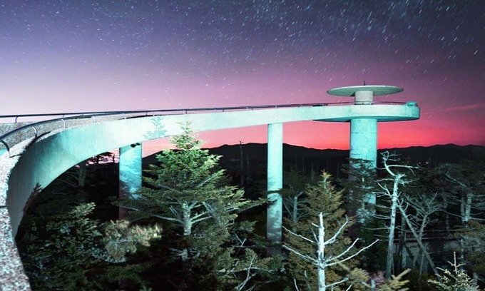 Newport Cabin | Log Cabin, Douglas Lake, Fishing,Private Hot Tub, Free WIFI, Pet Friendly !