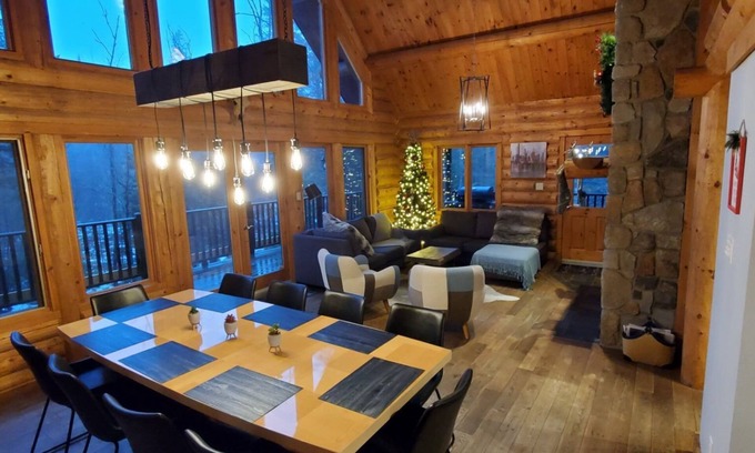 Labelle Ski Chalet | Log cabin Labelle