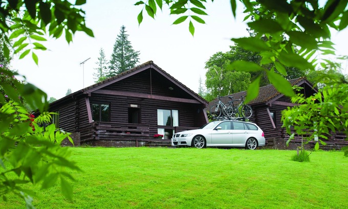 Callander Cabin | Log Cabin-Private Bathroom-Countryside View