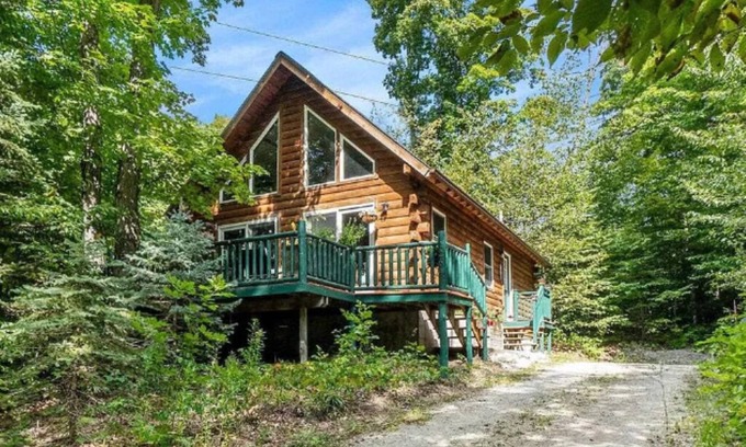 Mancelona Cabin | Log cabin, Schuss Mtn, solo stove, fireplace