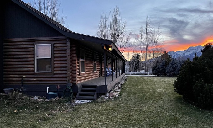 Charleston Cabin | Log Family Cabin in the great Heber Valley, Wasatch County Mountains