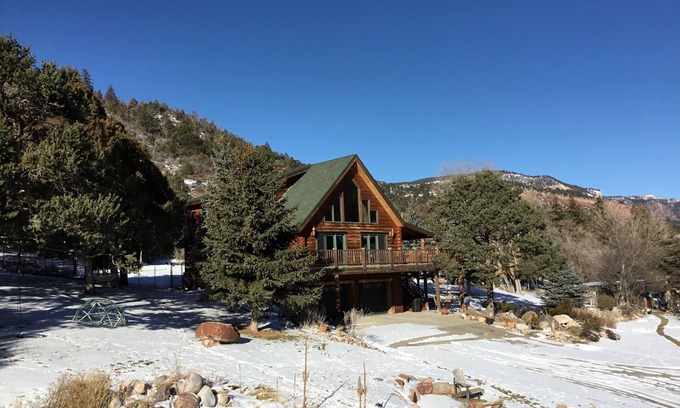 Durango House | Log home with great views close to town and ski resort