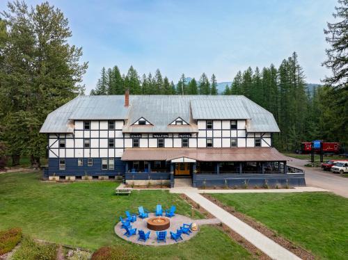 Essex Resort | LOGE Glacier