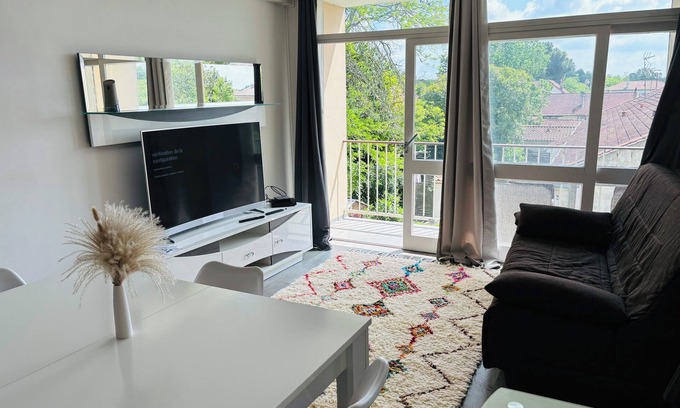 Libourne Apartment | Logement Entier -entrée Autonome Appart. Baila Proche de Bordeaux et St Emilion