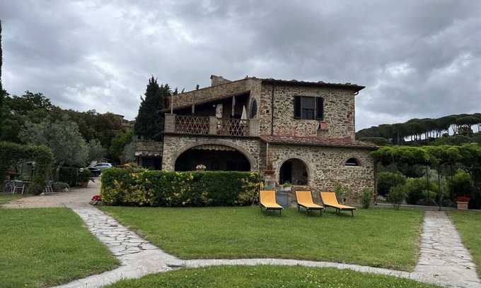 Castagneto Carducci Apartment | "Loggia" neat apartment in a country house, garden, sea view, 6 km to the sea