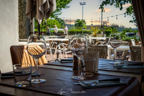 Puy-Saint-Martin Hotel | Logis du Champ De Mars