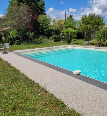 Hagetmau Hotel | Logis Hôtel La crémaillère