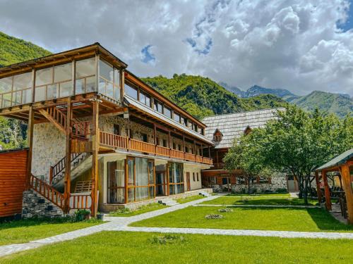 Theth House | Logu i Harushave