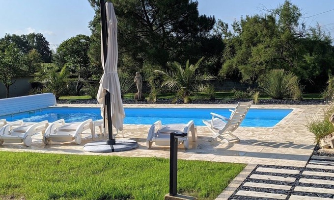 Nueil sur Layon House | Loire Luxury - Great Location- Heated Pool 1-10 guests