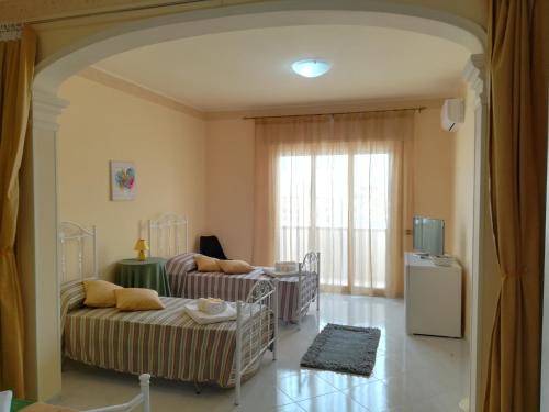 Marsala Apartment | Lolita Studios