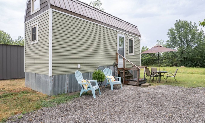 Cecil House | Lolli's Lil Getaway