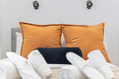 Shacklewell Apartment | London 2 Bed Flat, Sleeps 5, O2 Academy