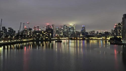 North Woolwich House | London City Airport home 4 U