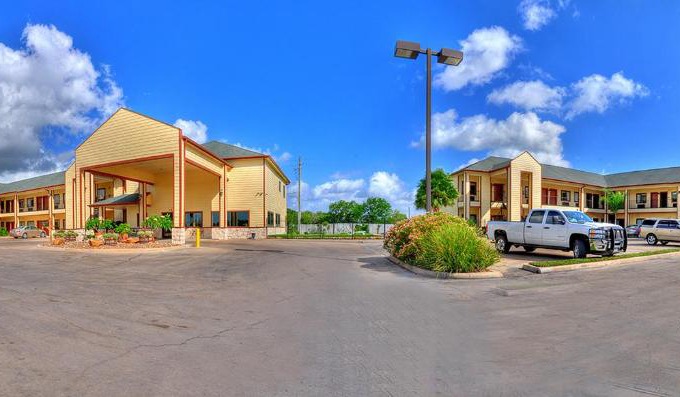 Victoria Hotel | Lone Star Inn and Suites Victoria