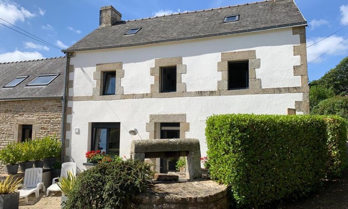 Leuhan House | longère de kervéguen ARGOAT
