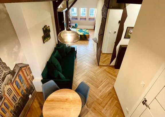 Jezyce Apartment | Long Attic Studio