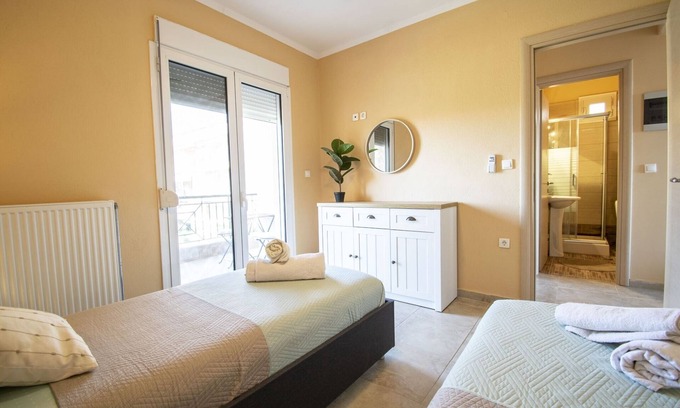 Nea Fokaia Apartment | Long Seaview Apartment by RentalsPro