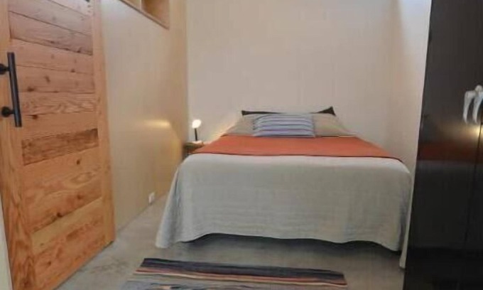Columbia City House | Long Stays Welcome, Beautiful, Quiet and Private
