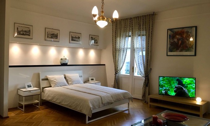 Ferencvaros Apartment | LONG TERM Huge and Panoramic Apartment 3 bedrooms
