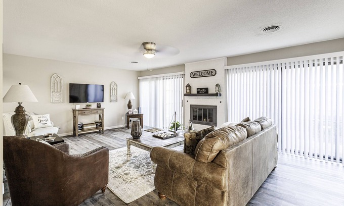 Ellendale Condo | Long-Term Stays - Germantown 2br/2ba