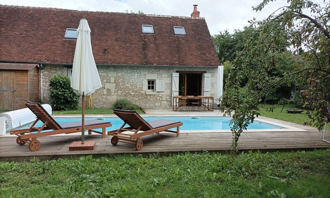 Couffy House | Longère (traditional long house) with swimming pool in a green setting