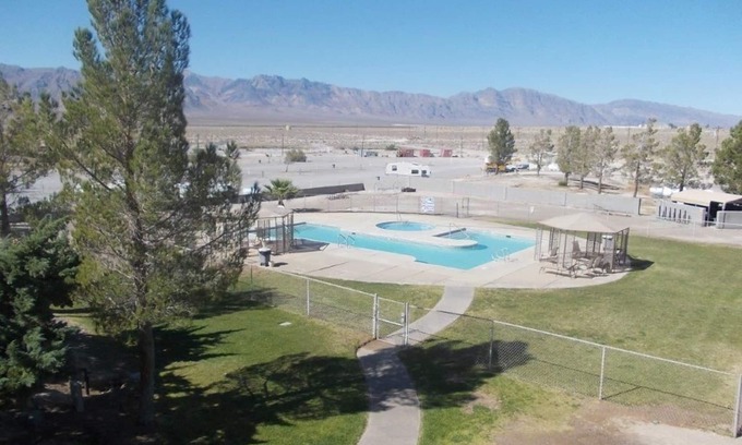 Amargosa Valley Hotel | Longstreet Inn & Casino