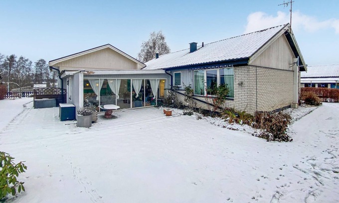 Vallberga House | Look forward to an unforgettable vacation in this cozy cottage.
