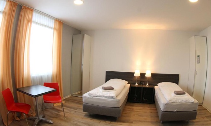 Viernheim Apartment | looks-inn