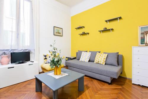Loreto Apartment | Loreto Courtyard Apartment