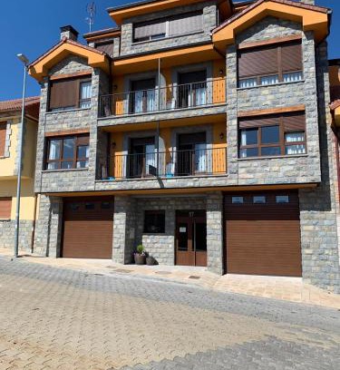 Riano Apartment | Los Casares
