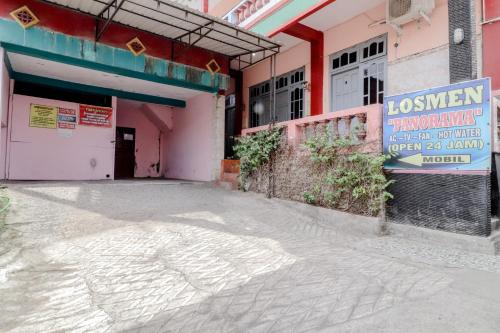 Kretek House | Losmen Panorama
