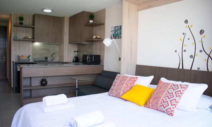 Apoquindo Apartment | Lotus Blanc Studio- w/Mountain View, Pool and Gym