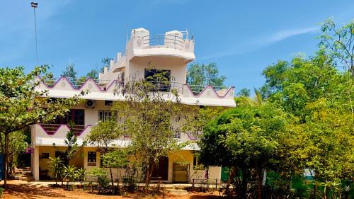 Auroville House | Lotus Garden Guest House