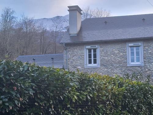 Louvie Juzon Villa | Lou Mouli Dous Amisc
