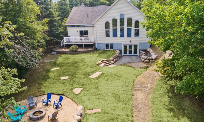 Brainerd House | Love Lake - Gull Lake Chain | Entertain | Firepit