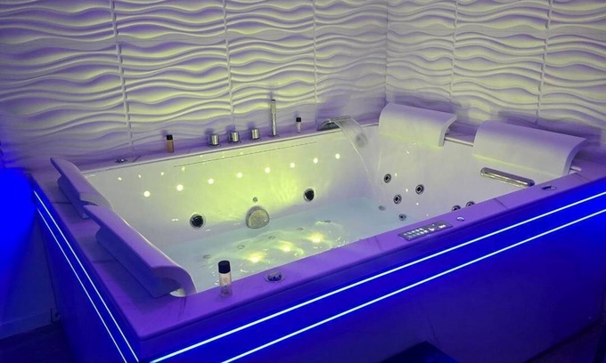 Brachy Apartment | Love Room, Maison 60m2 Balnéothérapie, Sauna, Siège Massant et Pièce Secrète