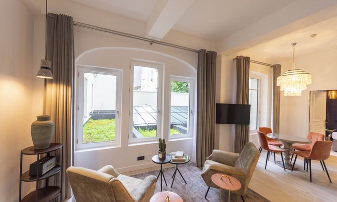 Faubourg-du-Roule Apartment | Lovelace, 4 stars Residence, Luxury at 50 meters from the Champs-Elysées
