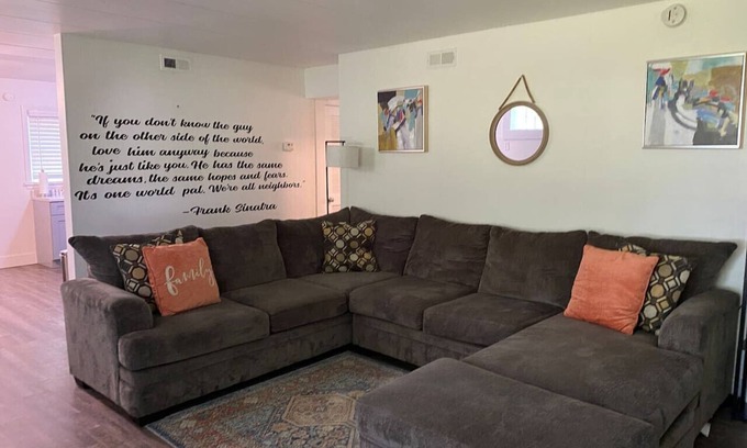 Merrillville Apartment | Lovely 1 bed room apartment, all to yourself.