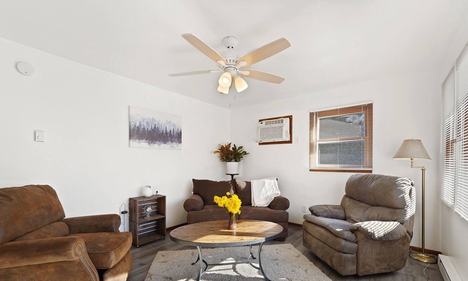 Elk Mills Apartment | Lovely 2 bedroom unit with free parking in front. No steps