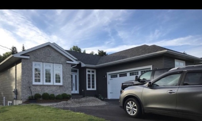 Grand Bay-Westfield Apartment | Lovely, 3 bedroom apartment with all of the comforts of home