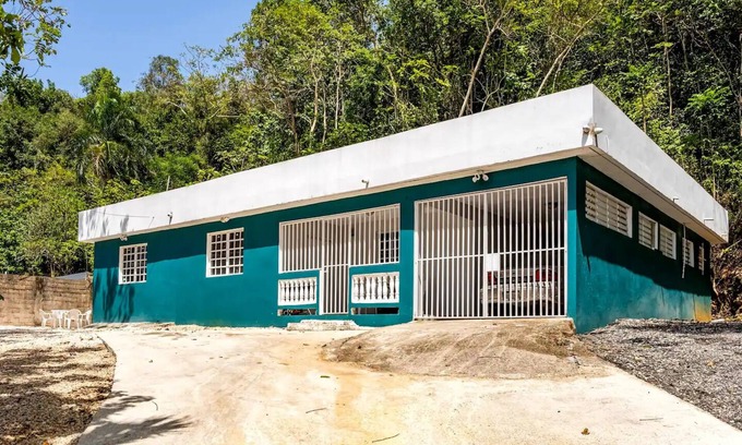 Vega Alta House | Lovely 4-bedroom house with WiFi and AC, A private Zen Zone near the Beach