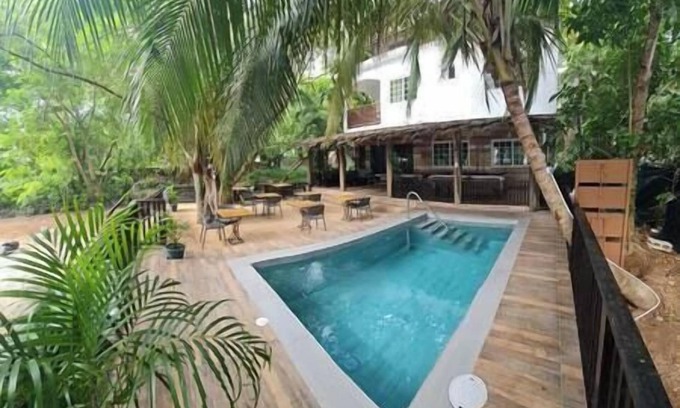 West End House | Lovely 9 Br Cottage in Negril