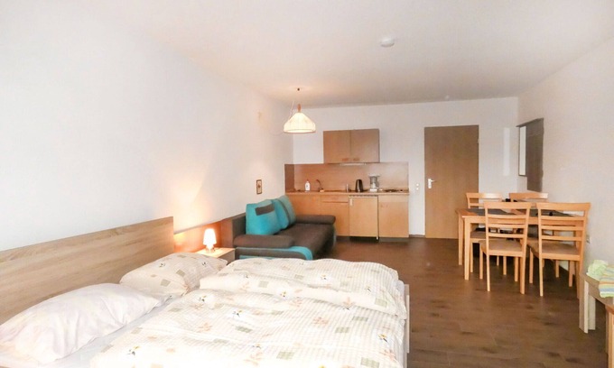 Haidmuhle Apartment | Lovely apartment for 4 guests with WIFI, TV and balcony